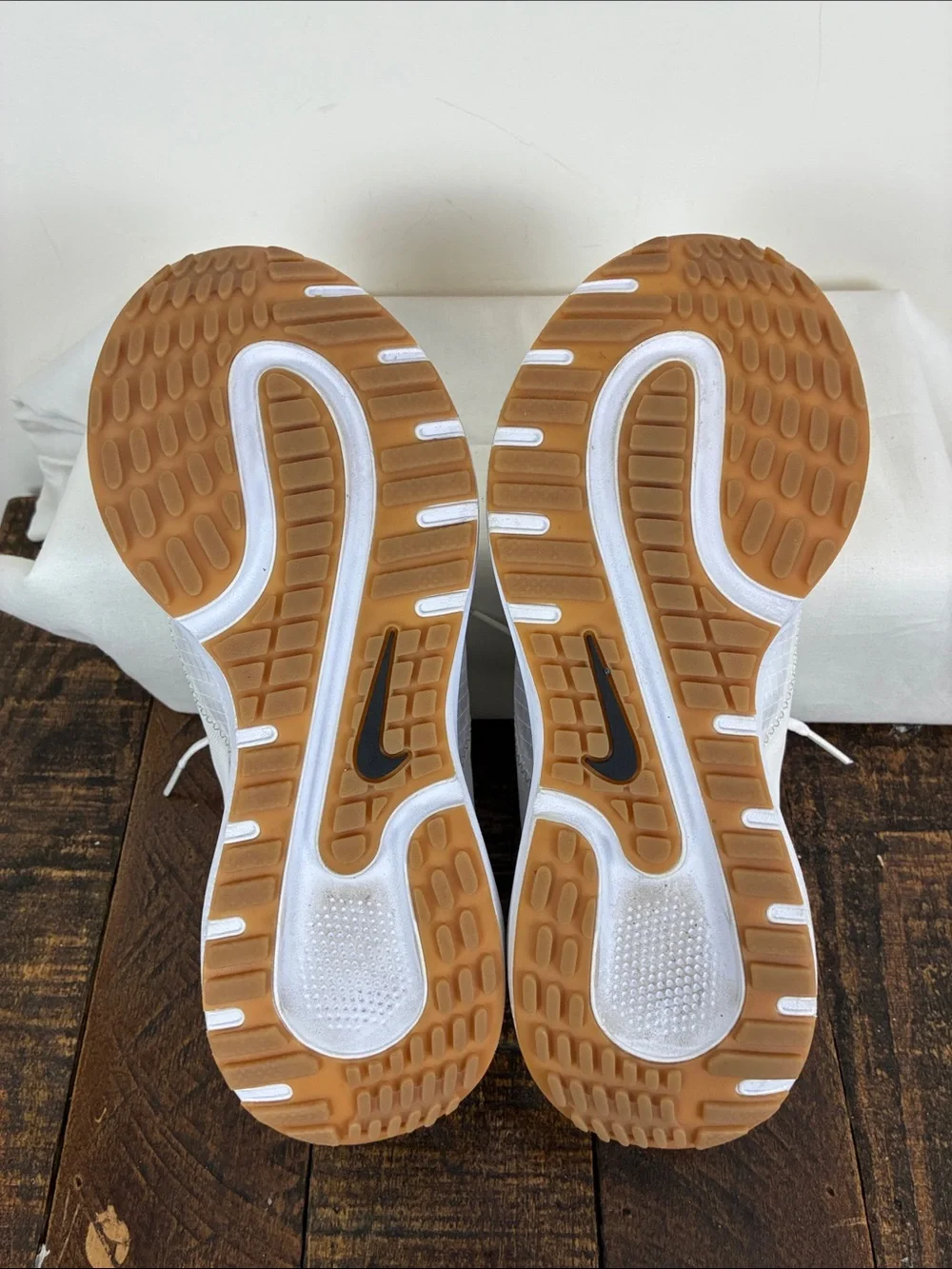 Nike lightweight escape